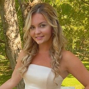 Meet your Posher, Savannah